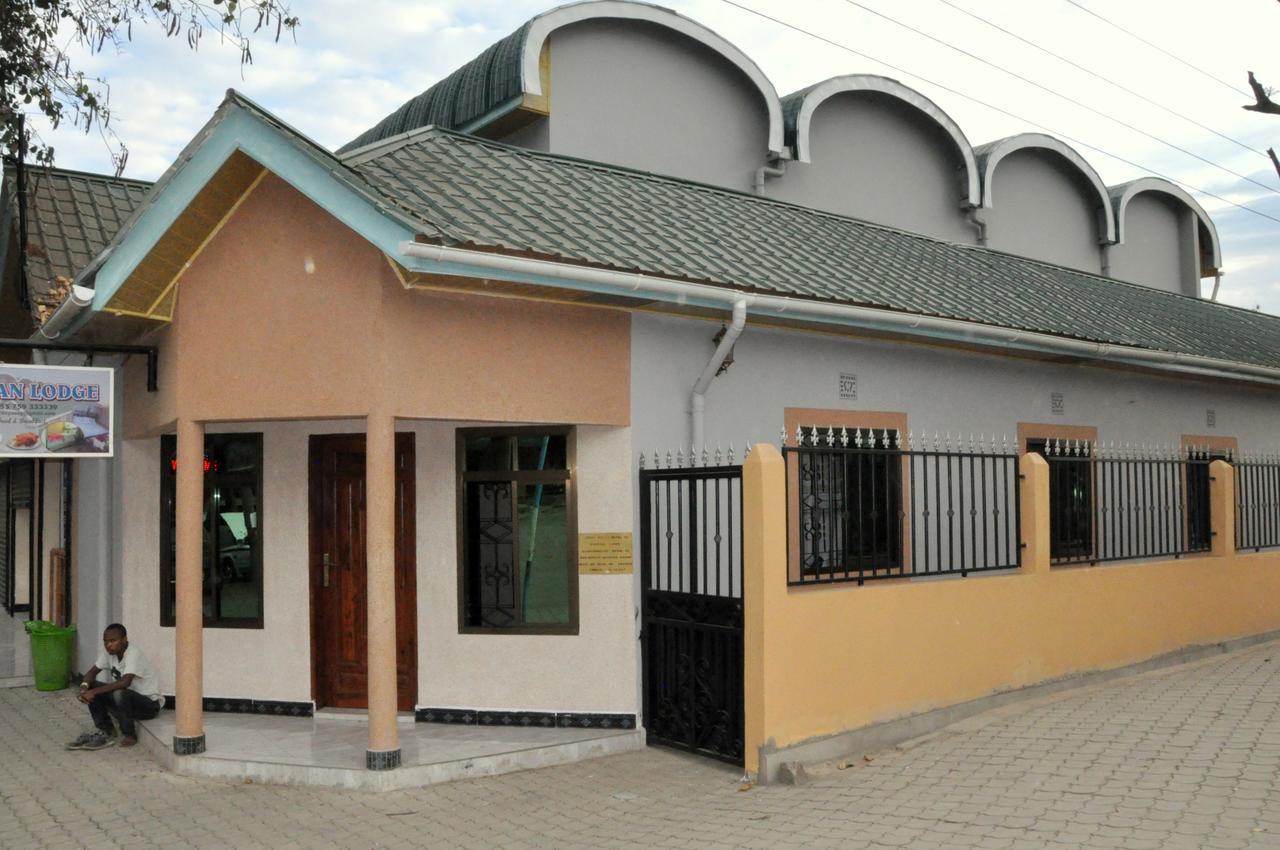 Eseriani Lodge Arusha Exterior foto